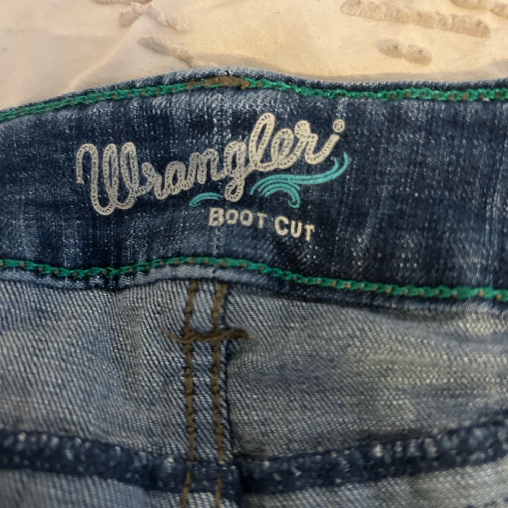 Wrangler Women's Blue Boot Cut Jeans - Picture 3 of 3